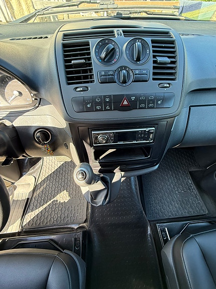 Mercedes-Benz Vito 113 23 of 24