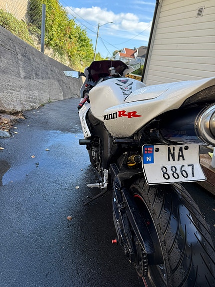 Honda CBR 1000 RR 3 of 4