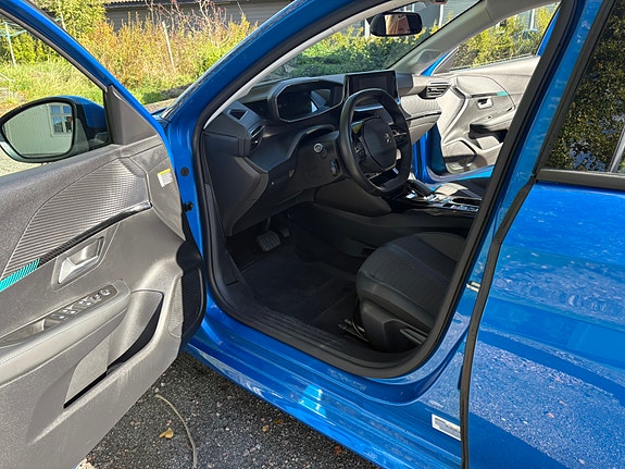 Peugeot 208 7 of 21
