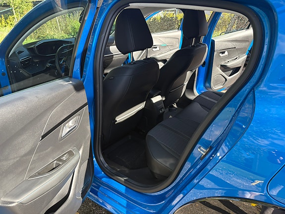 Peugeot 208 9 of 21