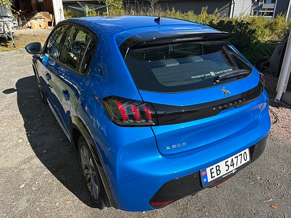 Peugeot 208 15 of 21