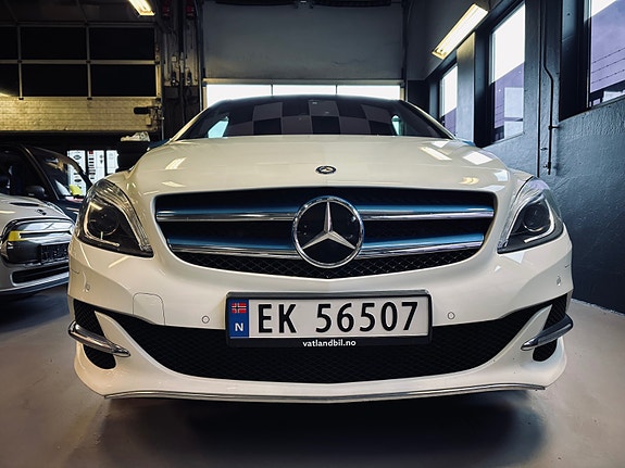 Mercedes-Benz B250 e 6 of 30