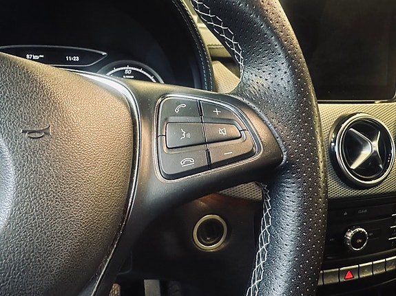 Mercedes-Benz B250 e 22 of 30