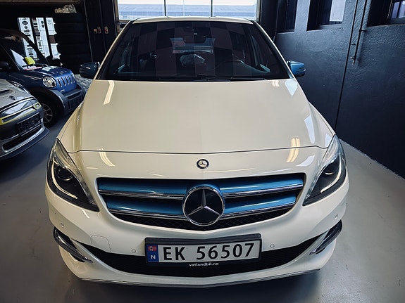 Mercedes-Benz B250 e 5 of 30