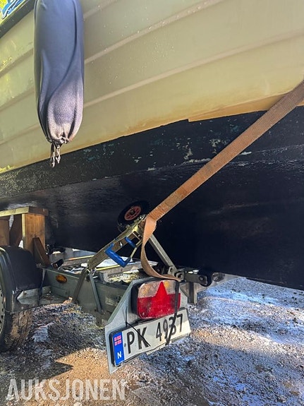 1982 Nidelv 24 båt med volvo penta md17d 15 of 18