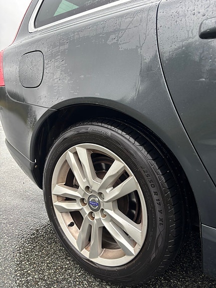 Volvo V70 10 of 24