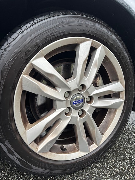 Volvo V70 11 of 24