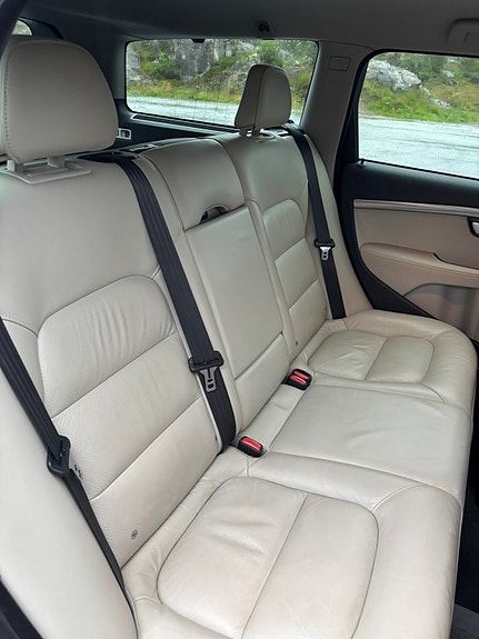 Volvo V70 21 of 24