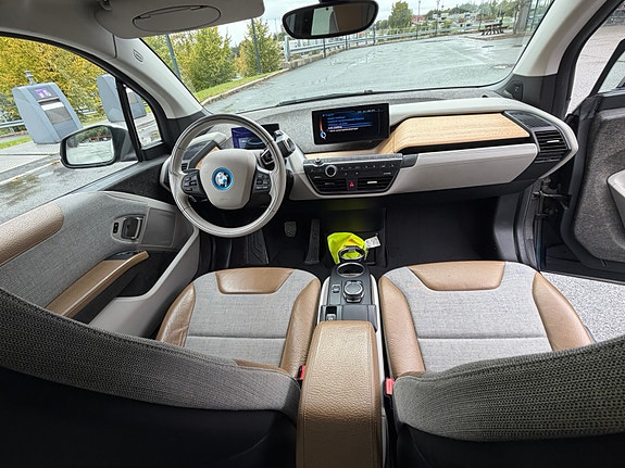 BMW i3 9 of 22