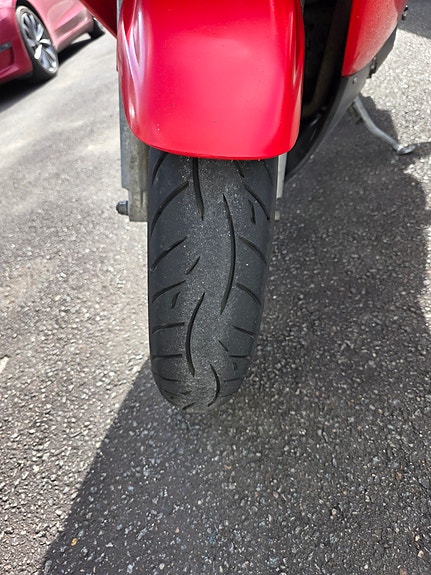 Suzuki GSX 600 F 2 of 8