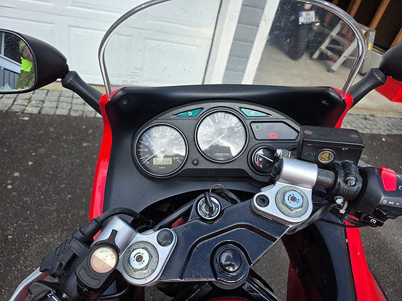 Suzuki GSX 600 F 8 of 8