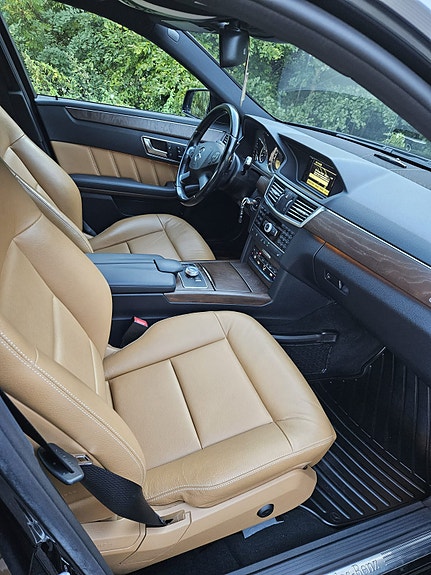 Mercedes-Benz E220 d 16 of 25