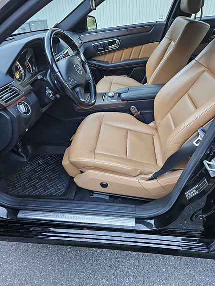 Mercedes-Benz E220 d 18 of 25