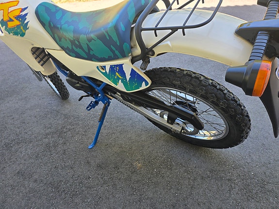 Suzuki TS 50 X 3 of 10