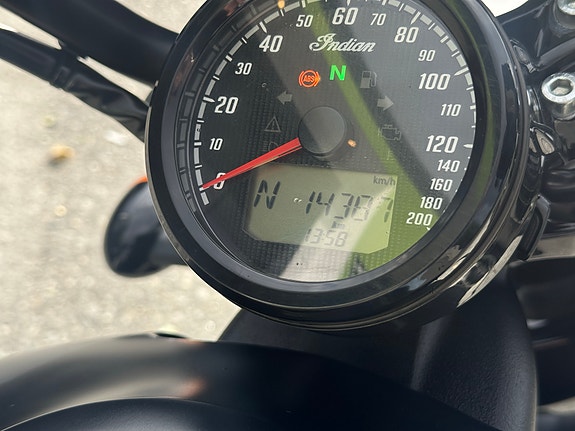 INDIAN Scout Bobber | Öhlins | S&S Eksos 9 of 9