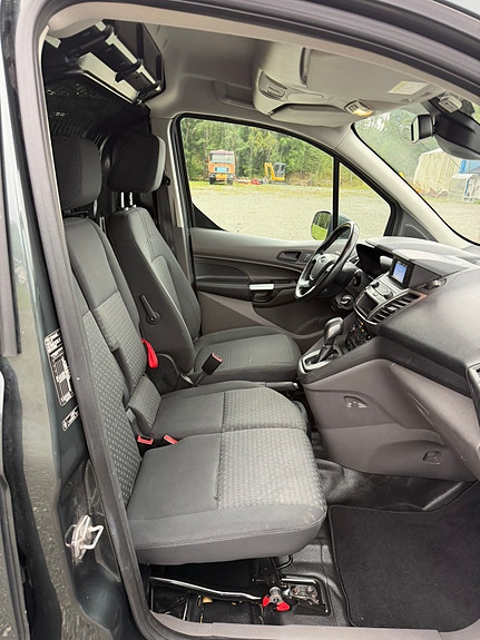 Ford Transit Connect 5 of 16