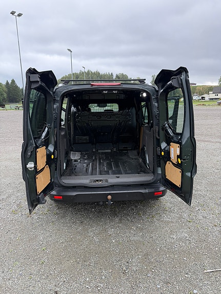 Ford Transit Connect 13 of 16