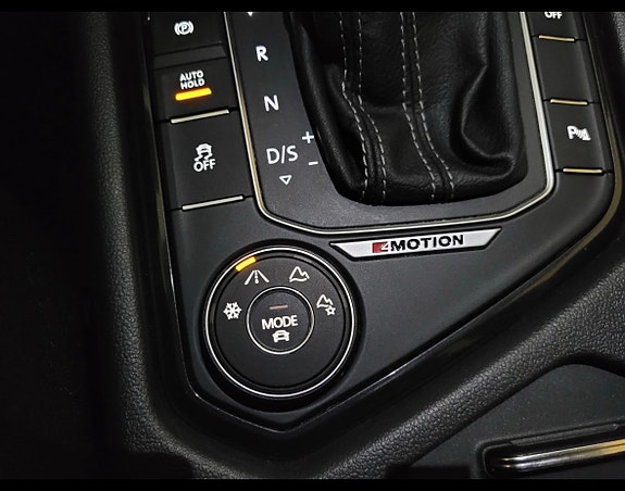 Volkswagen Tiguan 14 of 20