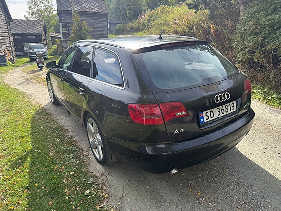 Audi A6 4 of 24