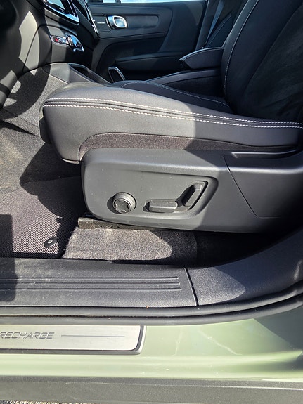 Volvo XC40 16 of 22