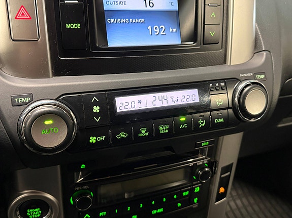 Toyota Land Cruiser 18 of 30