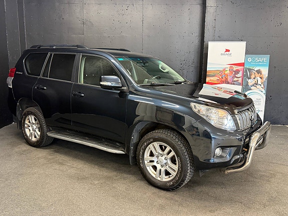 Toyota Land Cruiser 3 of 30