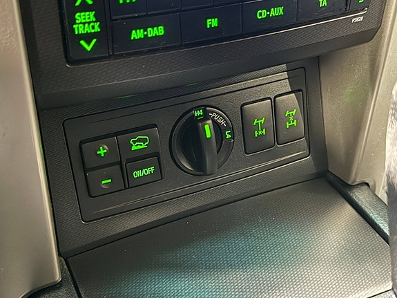 Toyota Land Cruiser 19 of 30