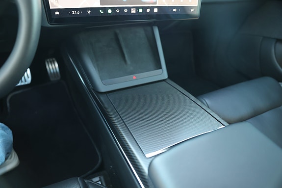 Tesla Model S 26 of 30