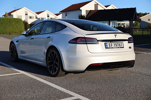 Tesla Model S 12 of 30