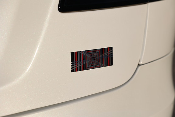 Tesla Model S 17 of 30