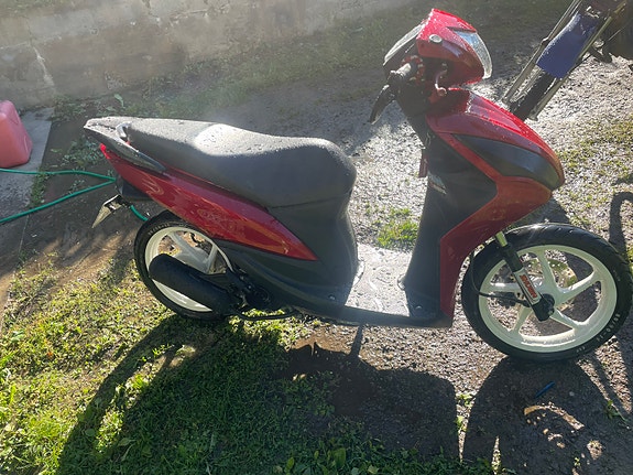 Honda NSC 50 2 of 5