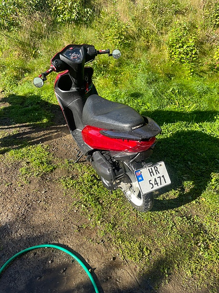 Honda NSC 50 3 of 5