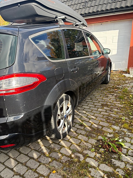 Ford S-MAX 3 of 10