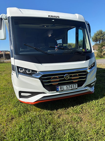 Knaus R12 LIVE 1 700 MEG 14 of 30