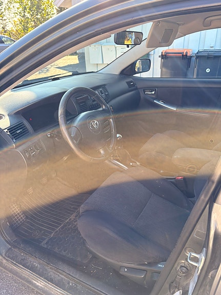 Toyota Corolla 4 of 6