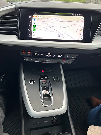 Audi Q4 e-tron 13 of 16