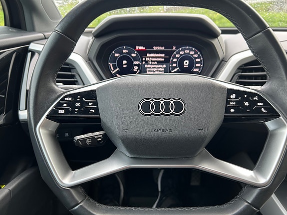 Audi Q4 e-tron 14 of 16