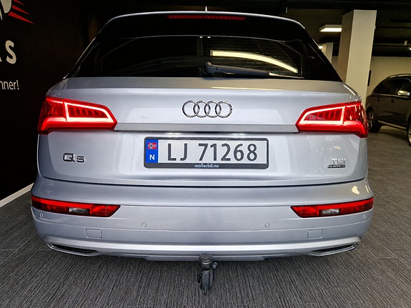 Audi Q5 4 of 17