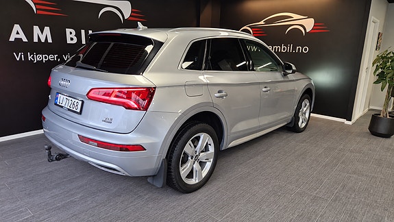 Audi Q5 3 of 17