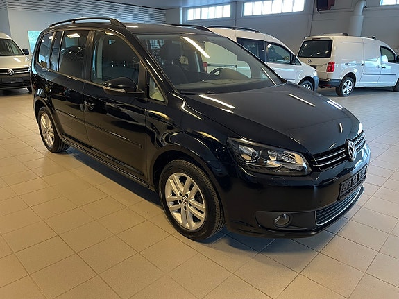 Volkswagen Touran 2 of 30