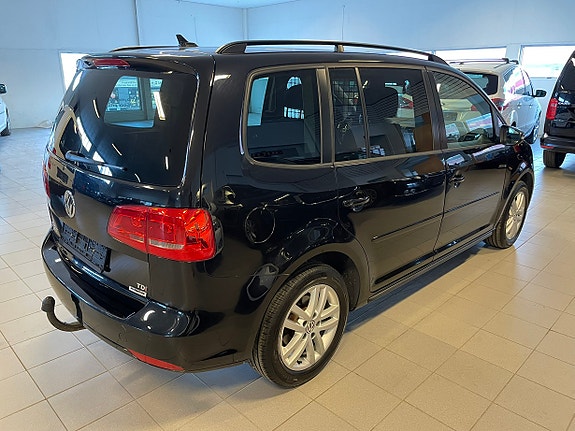 Volkswagen Touran 3 of 30