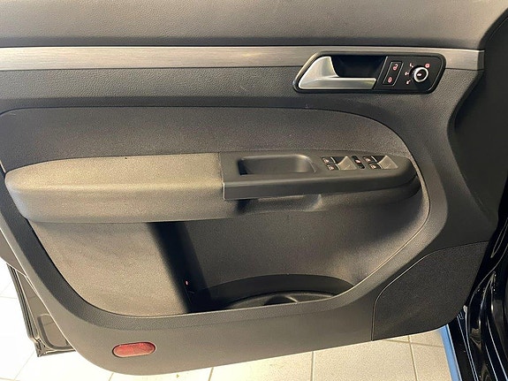 Volkswagen Touran 29 of 30