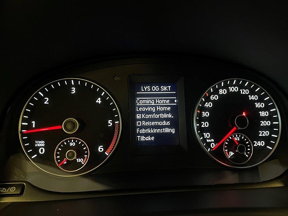 Volkswagen Touran 19 of 30