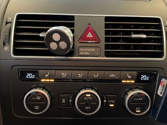 Volkswagen Touran 13 of 30