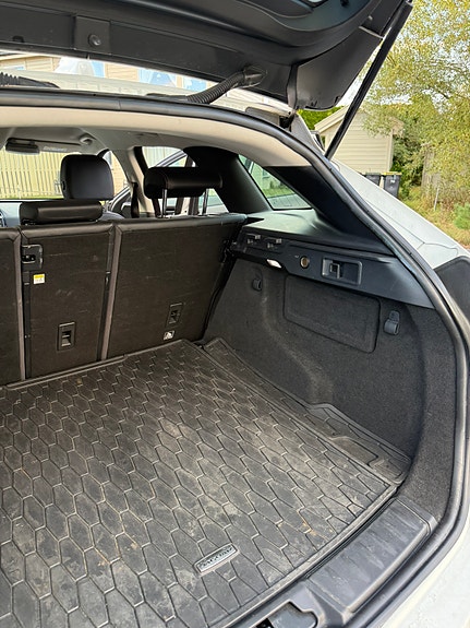 Jaguar F-PACE 11 of 25
