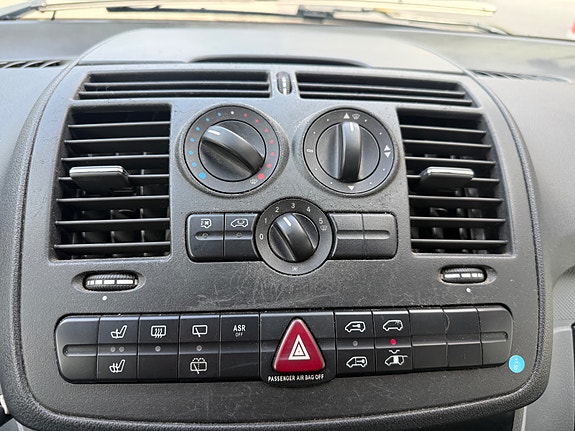 Mercedes-Benz Vito 111 27 of 30