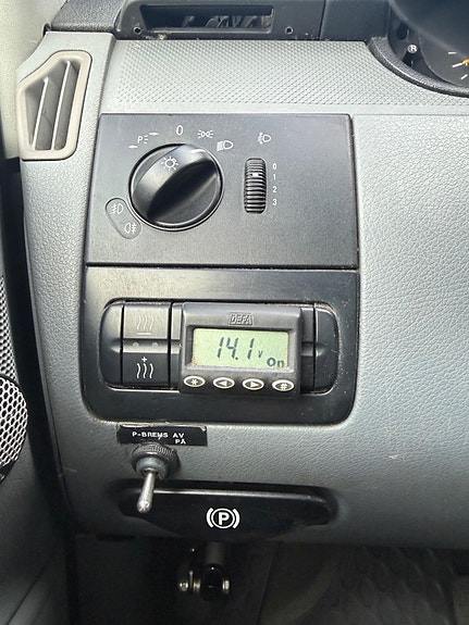 Mercedes-Benz Vito 111 23 of 30