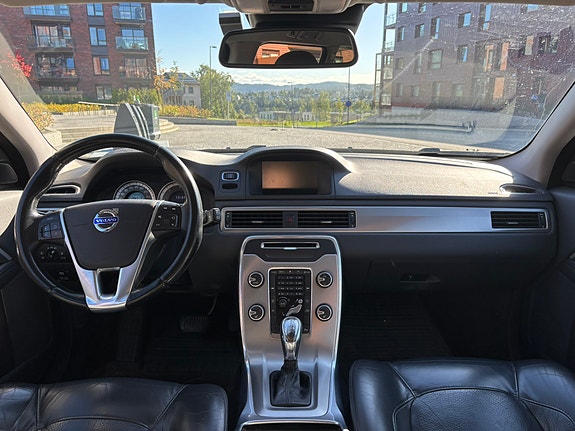 Volvo V70 9 of 24