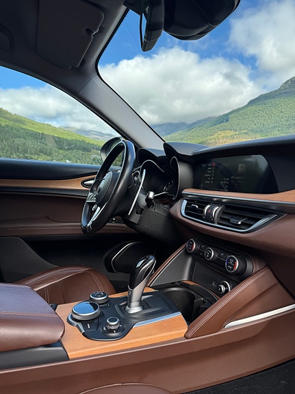 Alfa Romeo Stelvio 17 of 27