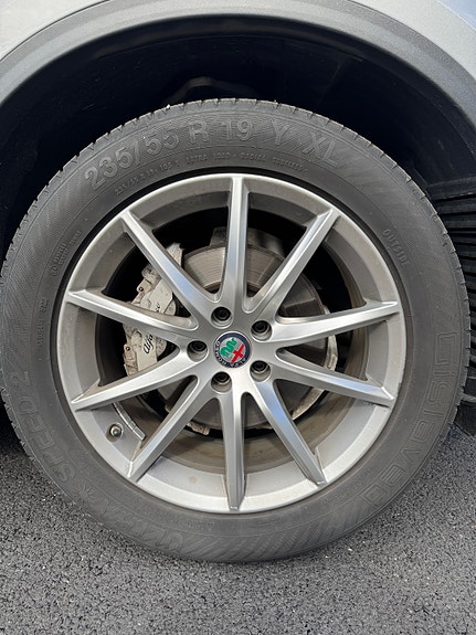 Alfa Romeo Stelvio 9 of 27